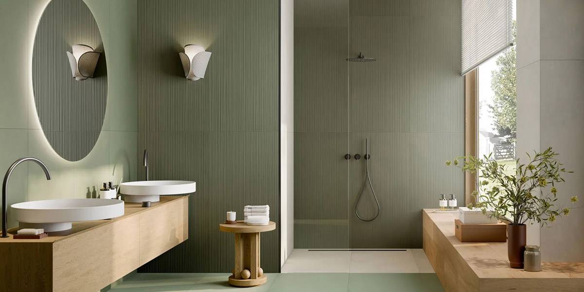 Idee per rivestire il bagno con superfici in gres porcellanato: funzionalità e stile